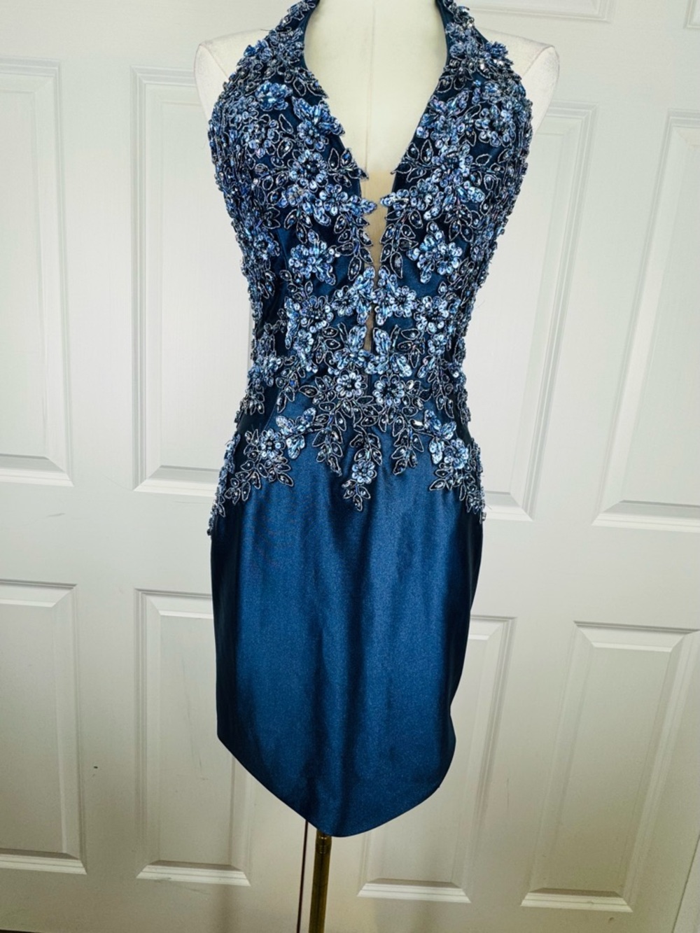 Jovani Beaded Halter Mini Dress Size 4 NWT Blue Embellished Cocktail Homecoming